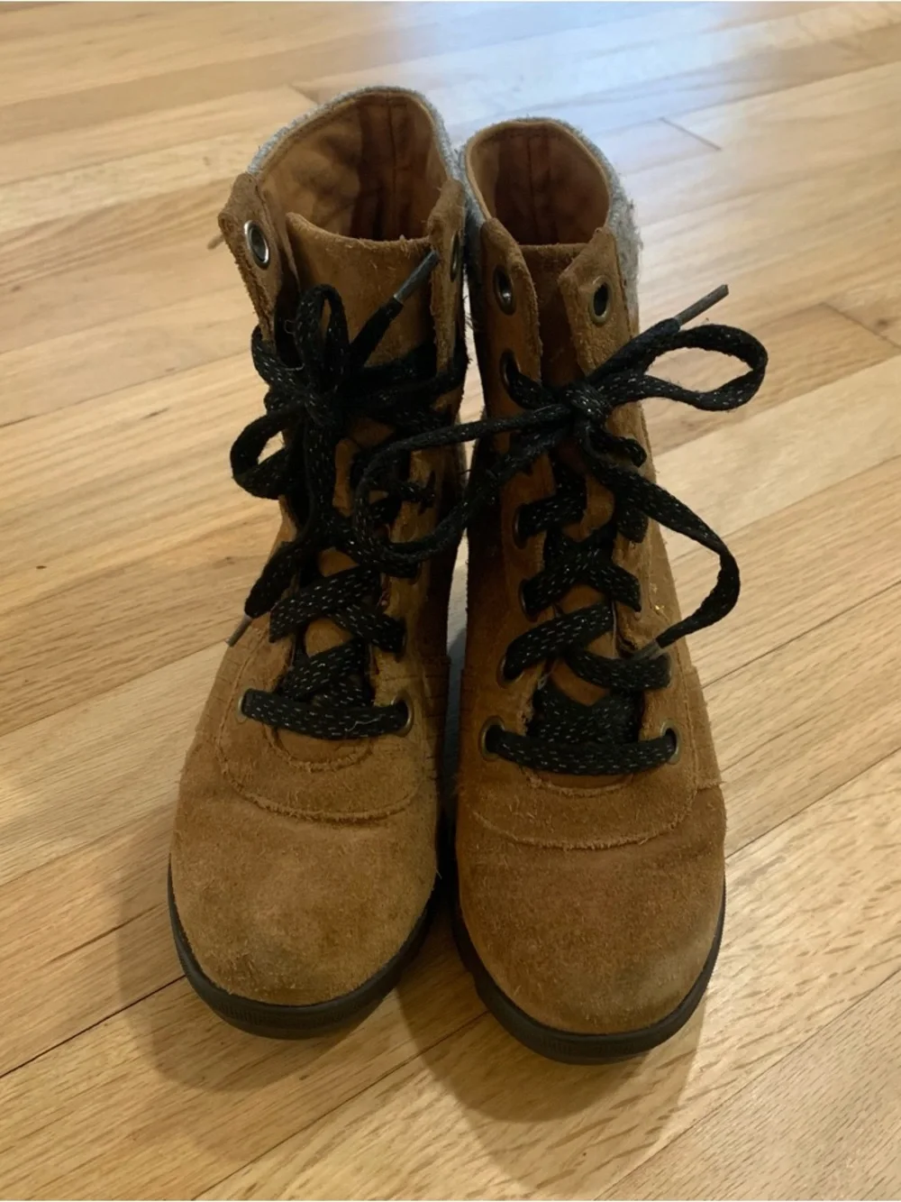 Sorel Youth Lexie Wedge Boot Snow Outdoor Hiking Suede Leather Size‎ 1 Kids Girl